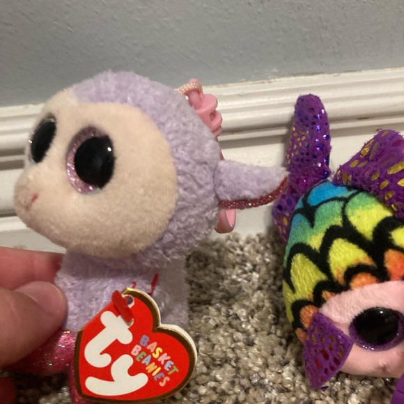 Beanie Boo Keychain Set - Picture 2 of 3